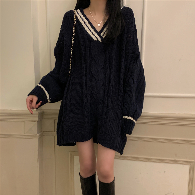 實拍  大碼胖MM拼色加厚v領毛衣女秋冬韓版寬鬆復古麻花針織上衣