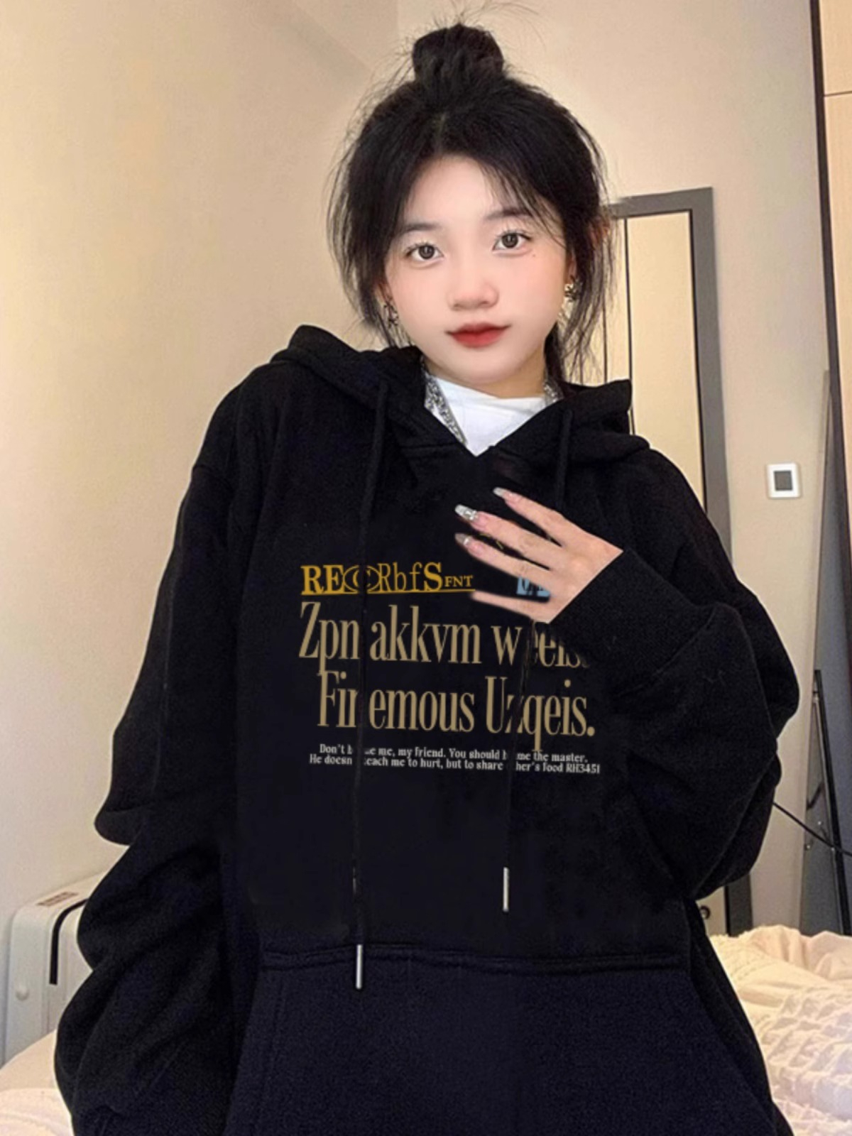 防棉華棉複合牛奶絲300克/銀狐絨400克連帽衛衣女