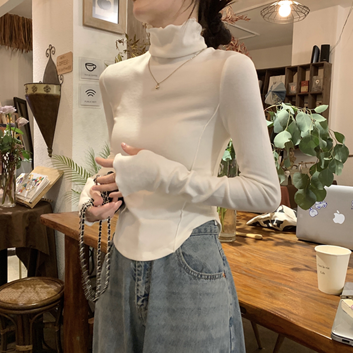 Actual shot of autumn and winter Korean style slim-fitting fungus hem pile collar with slimming German velvet warm base T-shirt top