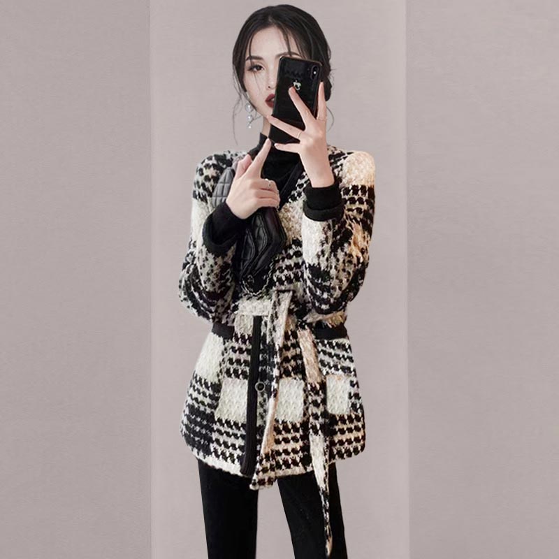 今年流行獨特超好看高級感小香風格紋加厚外套女2023新款秋冬