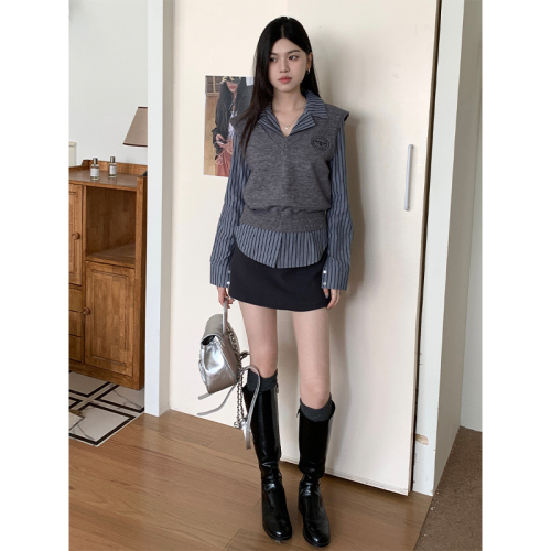 Actual shot of 2023 new French striped shirt for women with chic design embroidered v-neck knitted vest two-piece set