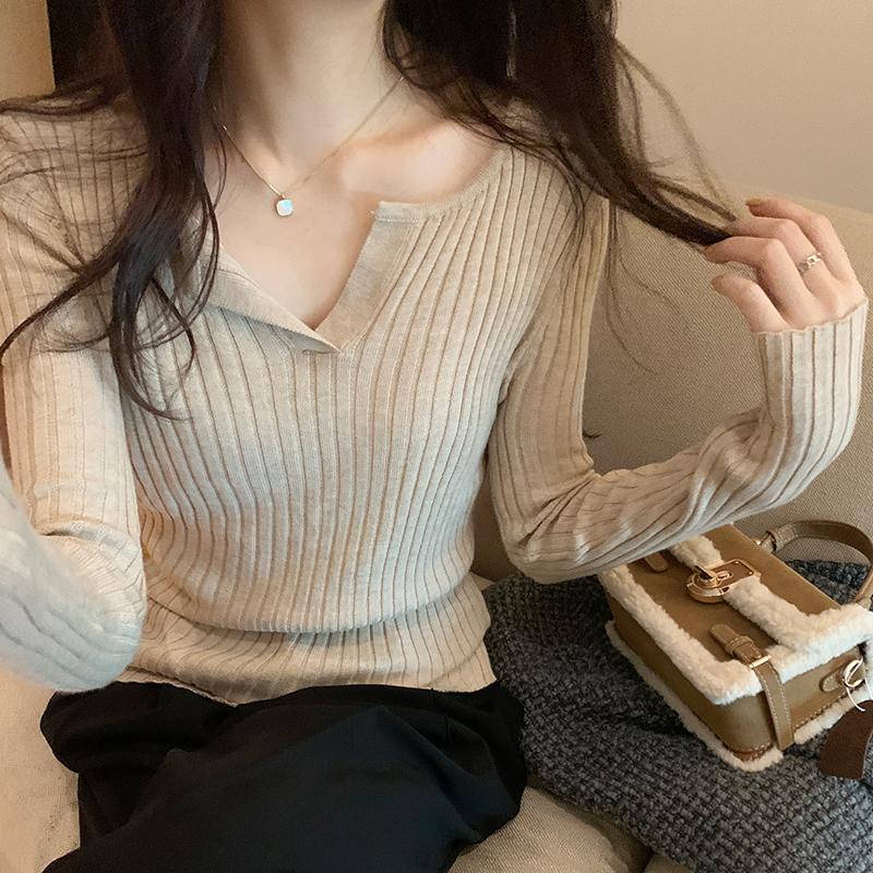 實拍圖法式氣質V領針織衫女秋冬新款外穿修身顯瘦打底內搭上衣
