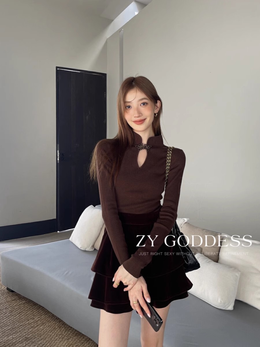 zy2023秋冬新款韓版設計感u型修身打底針織衫新中式鏤空氣質毛衣