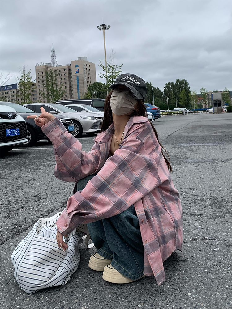 荒荒家灰粉格子襯衫女秋季韓系通勤純棉寬鬆休閒顯瘦長袖翻領襯衣