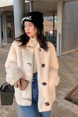 Official photo of autumn and winter coat for women, new style, lamb wool, versatile and thickened