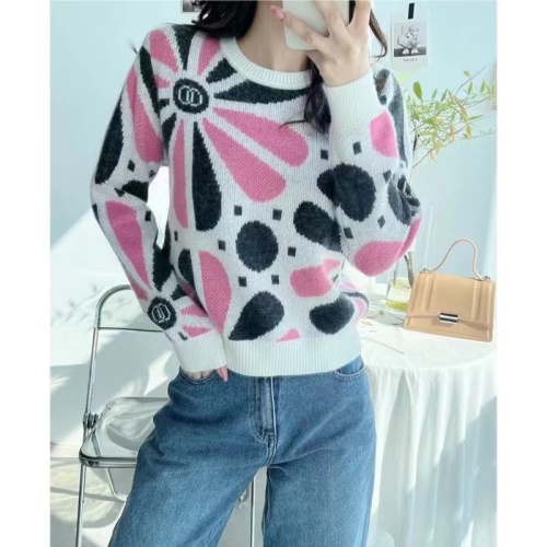 2023 Autumn Women's Super Beautiful Sweet Jacquard Contrast Color Wool Sweater Beautiful Age-Reducing Round Neck Sweater
