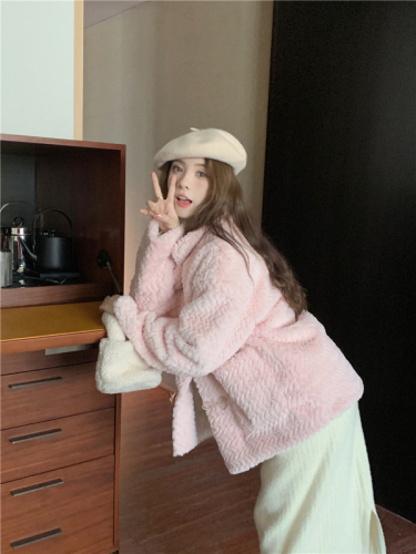 Xiaoxiang style lamb wool jacket autumn and winter new style small versatile horn button lamb wool