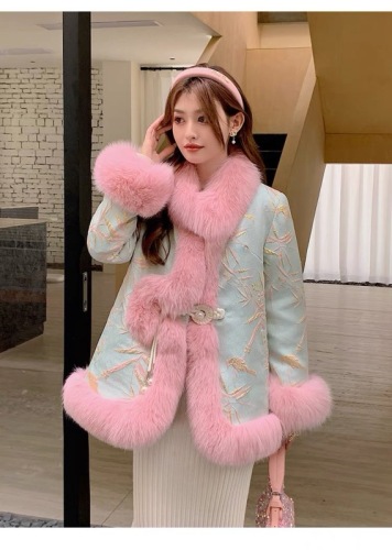  White duck down national style plate buckle imitation fox fur coat for women palace style Tang suit embroidered cloak coat winter