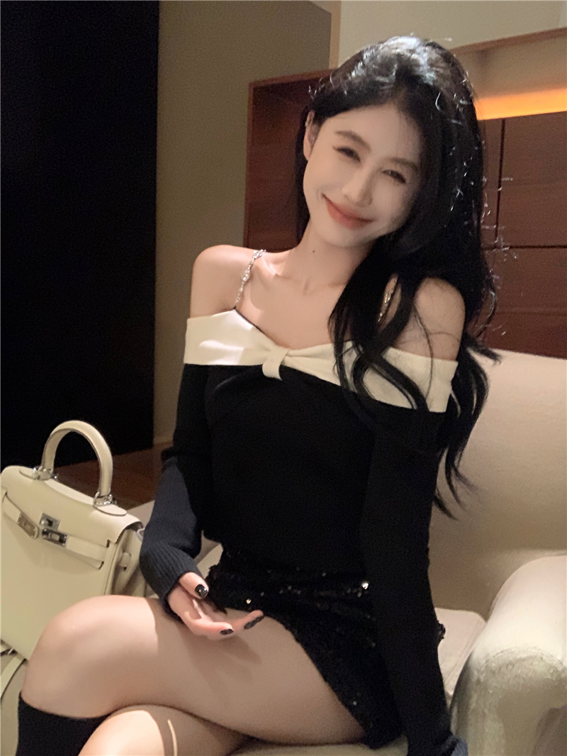 實拍~秋冬新款長袖露肩打底上衣修身顯瘦小眾拼接短款針織衫