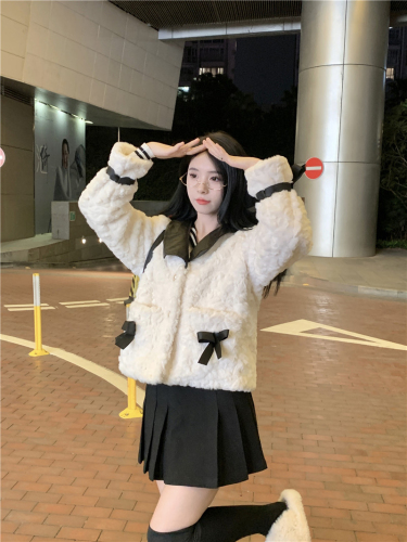 Xiaoxiangfeng small lamb wool coat autumn and winter new high-end thickened loose versatile plush short top