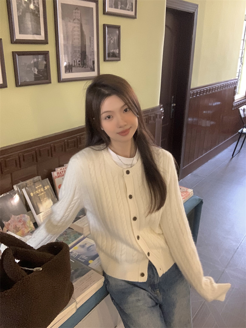 實拍  秋冬復古麻花毛衣休閒圓領氣質長袖針織開衫