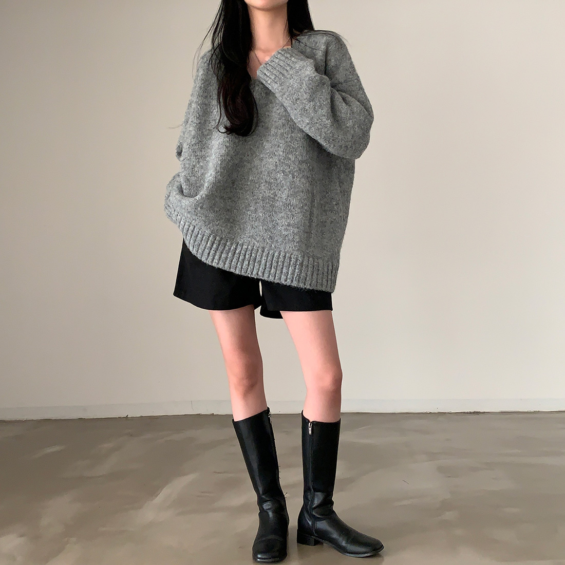 Korean chic lazy V-neck pullover sweater large plate long-sleeved warm knitted top for women
