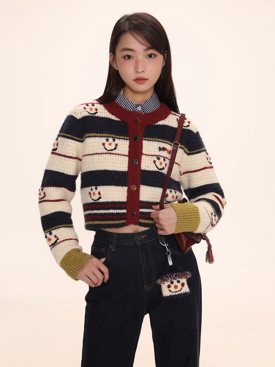 Moromoro手繡雪人短款圓領開衫毛衣小眾設計感軟糯針織上衣外套女