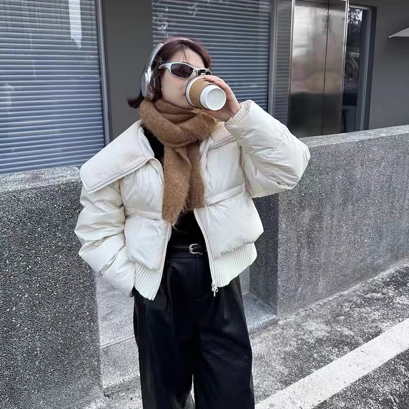 This year's popular lamb velvet PU leather stitching white duck down women's short thickened down jacket large lapel loose warm jacket