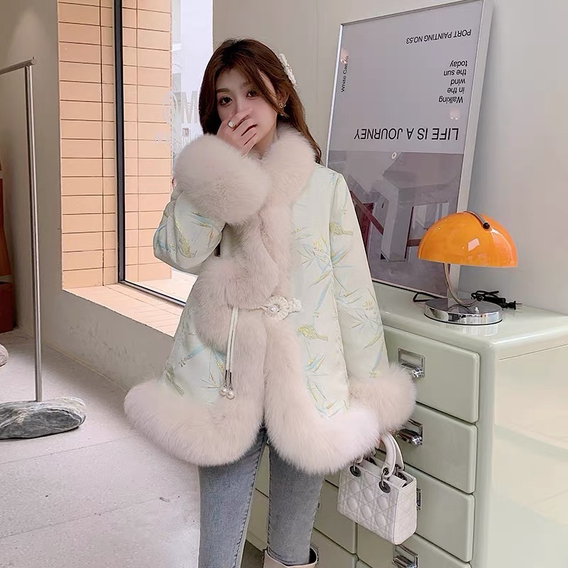 2023 White duck down national style plate buckle imitation fox fur coat for women palace style Tang suit embroidered cloak coat winter