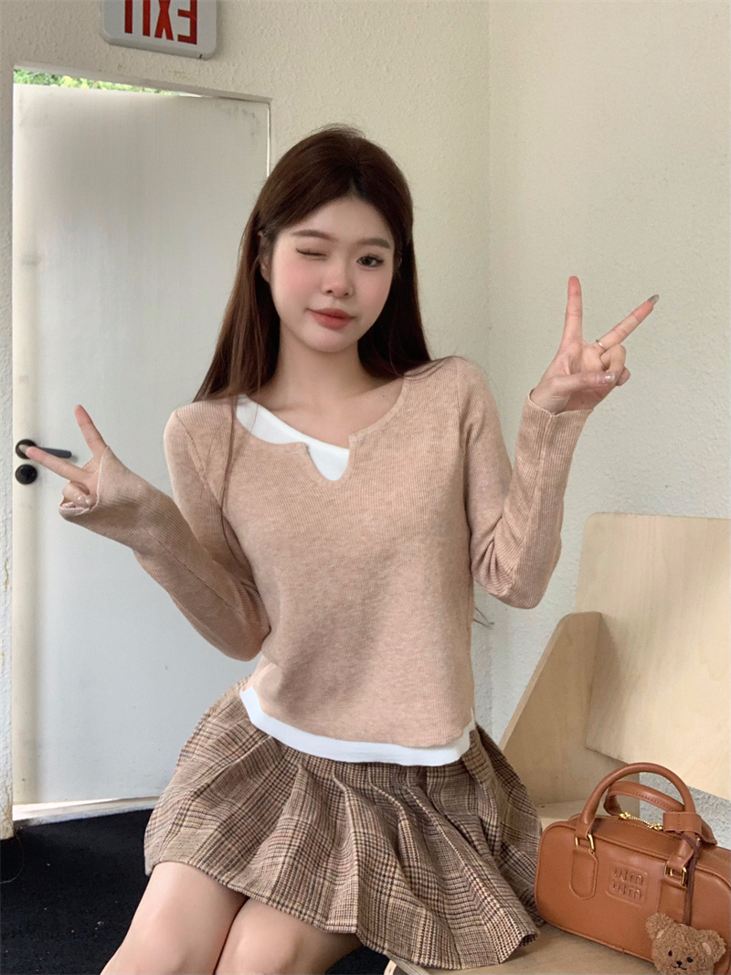 實拍 新款設計感小眾v領秋冬打底長袖T恤女假兩件拼色上衣