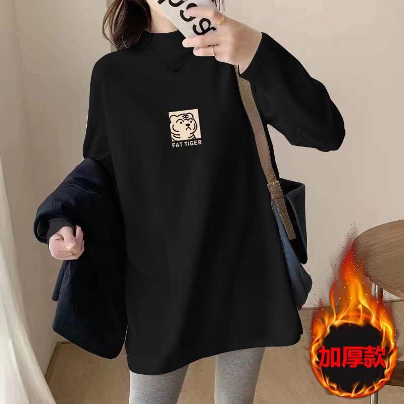 德絨半高領打底衫女秋冬寬鬆中長款加厚長袖T恤鯊魚褲搭配的上衣