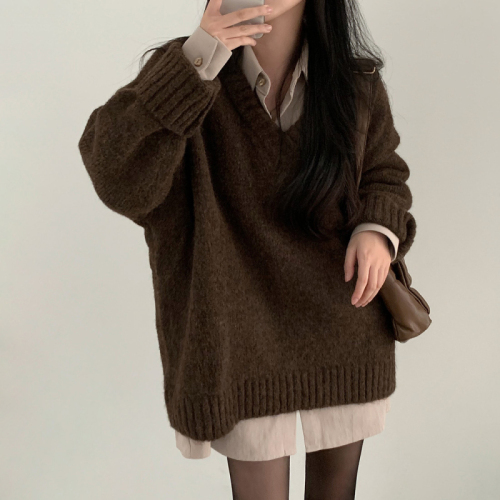 Korean chic lazy V-neck pullover sweater large plate long-sleeved warm knitted top for women