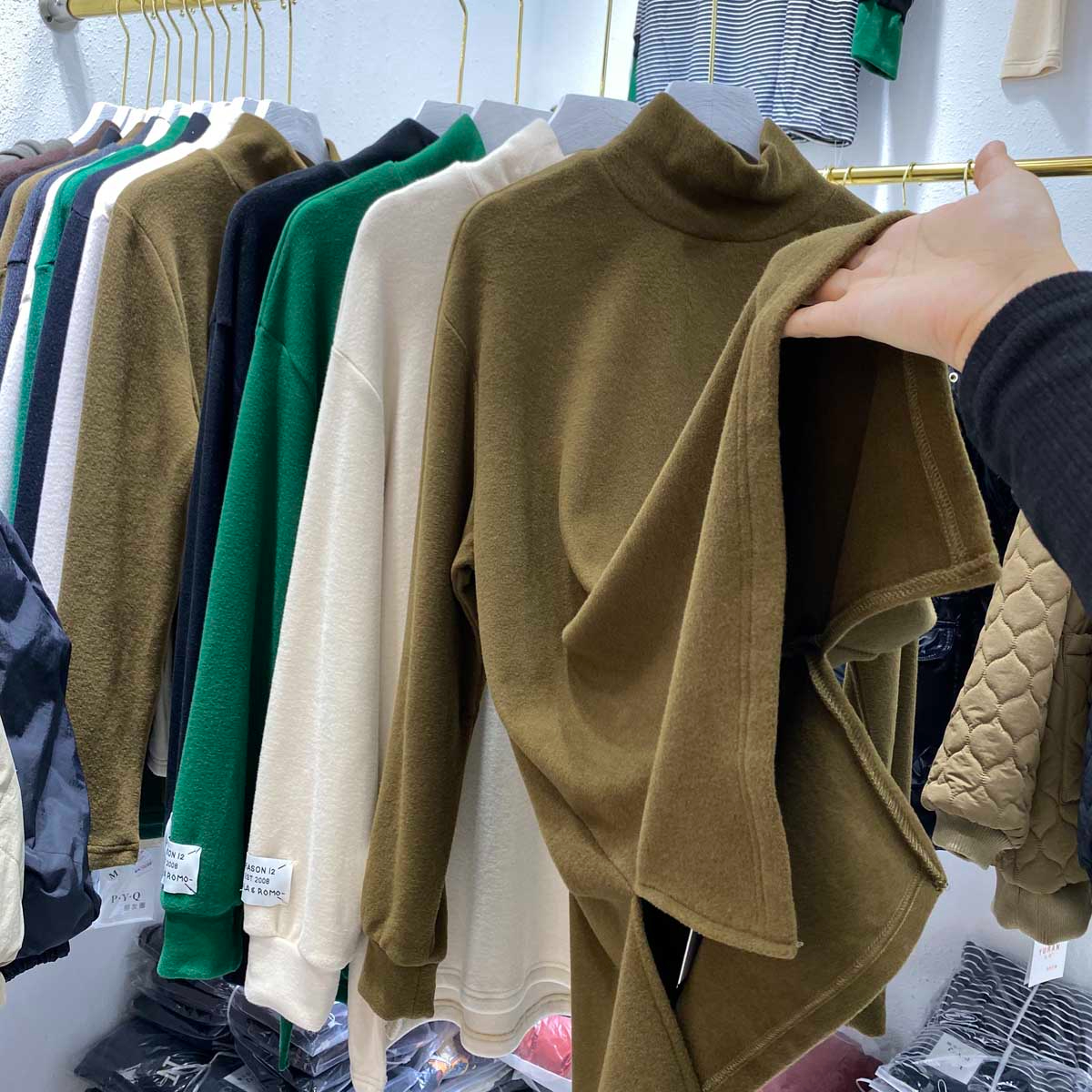 雙面磨毛澳絨半高領T恤女秋冬厚實中長款內搭打底衫大碼胖遮屁股