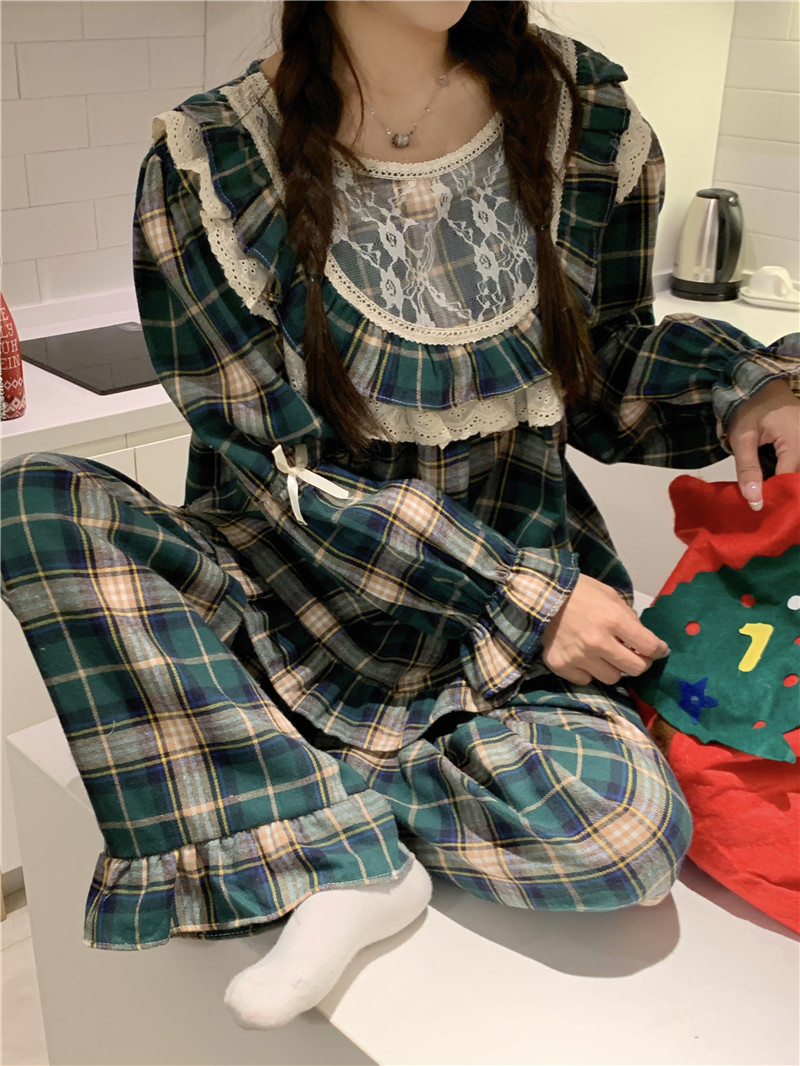 Actual shot of Korean style autumn and winter cotton and linen brushed contrast plaid casual loose sweet lace princess style home clothes