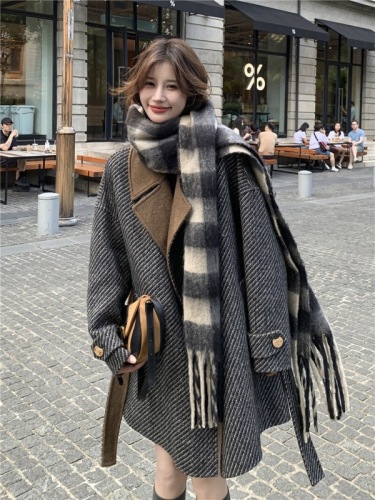 韩版条纹撞色毛呢外套女秋冬季2023新款小个子高级感加厚呢子大衣