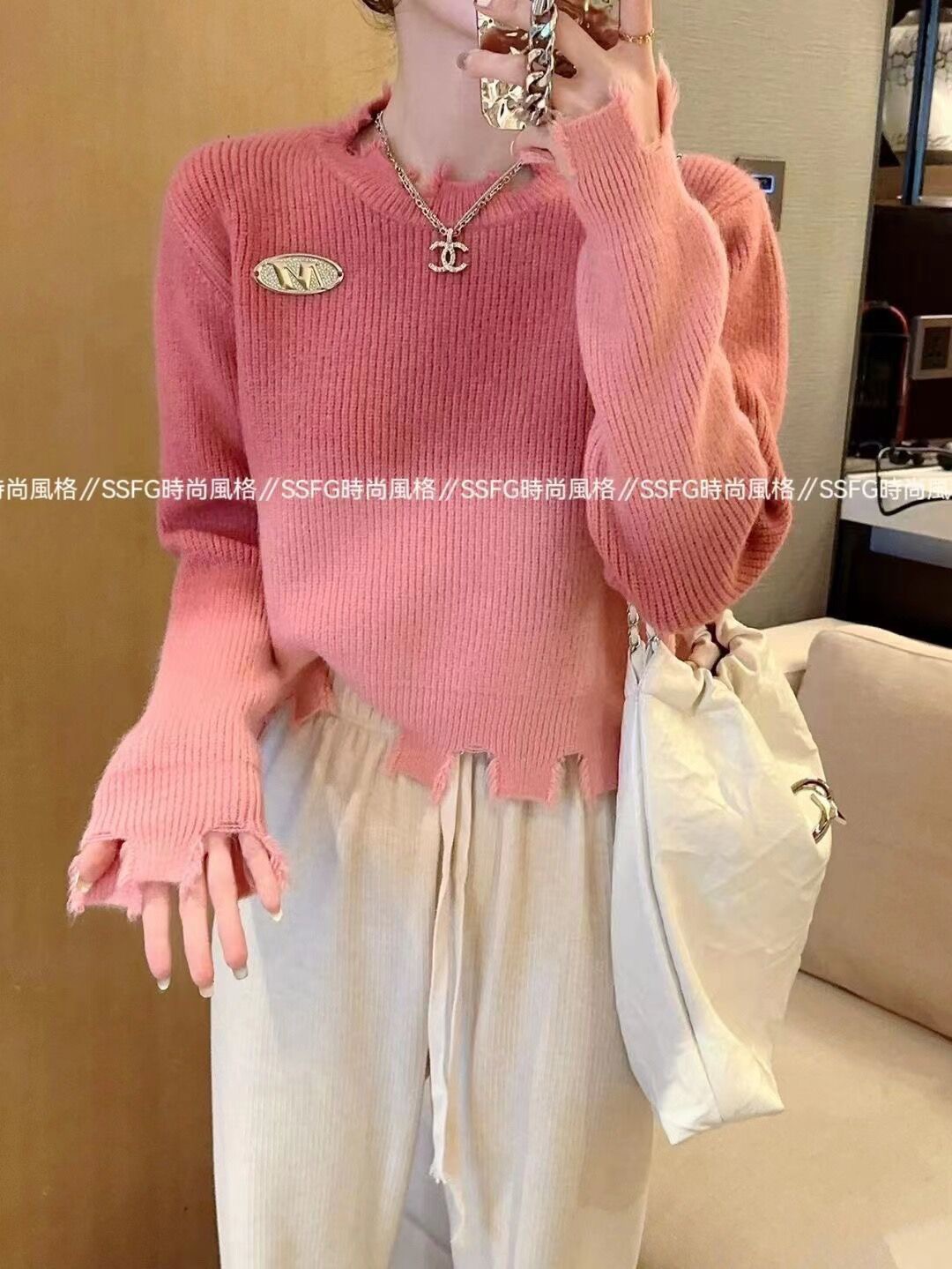 秋冬新款火爆圓領流蘇毛邊針織開衫漸變色毛衣上衣女