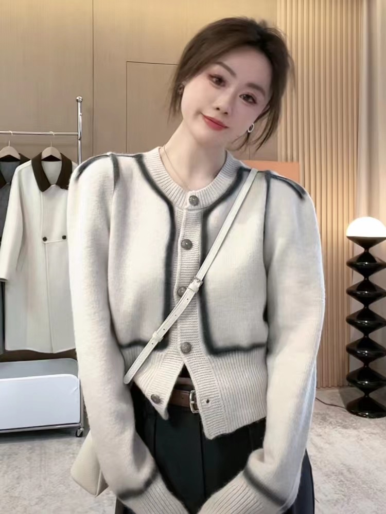 設計感小眾撞色針織毛衣女2023秋季新款韓版時尚百搭短款氣質上衣