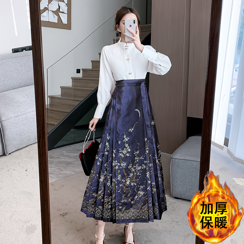實拍2023冬季百搭上衣女新中式月下梅馬面裙改良漢服日常通勤套裝