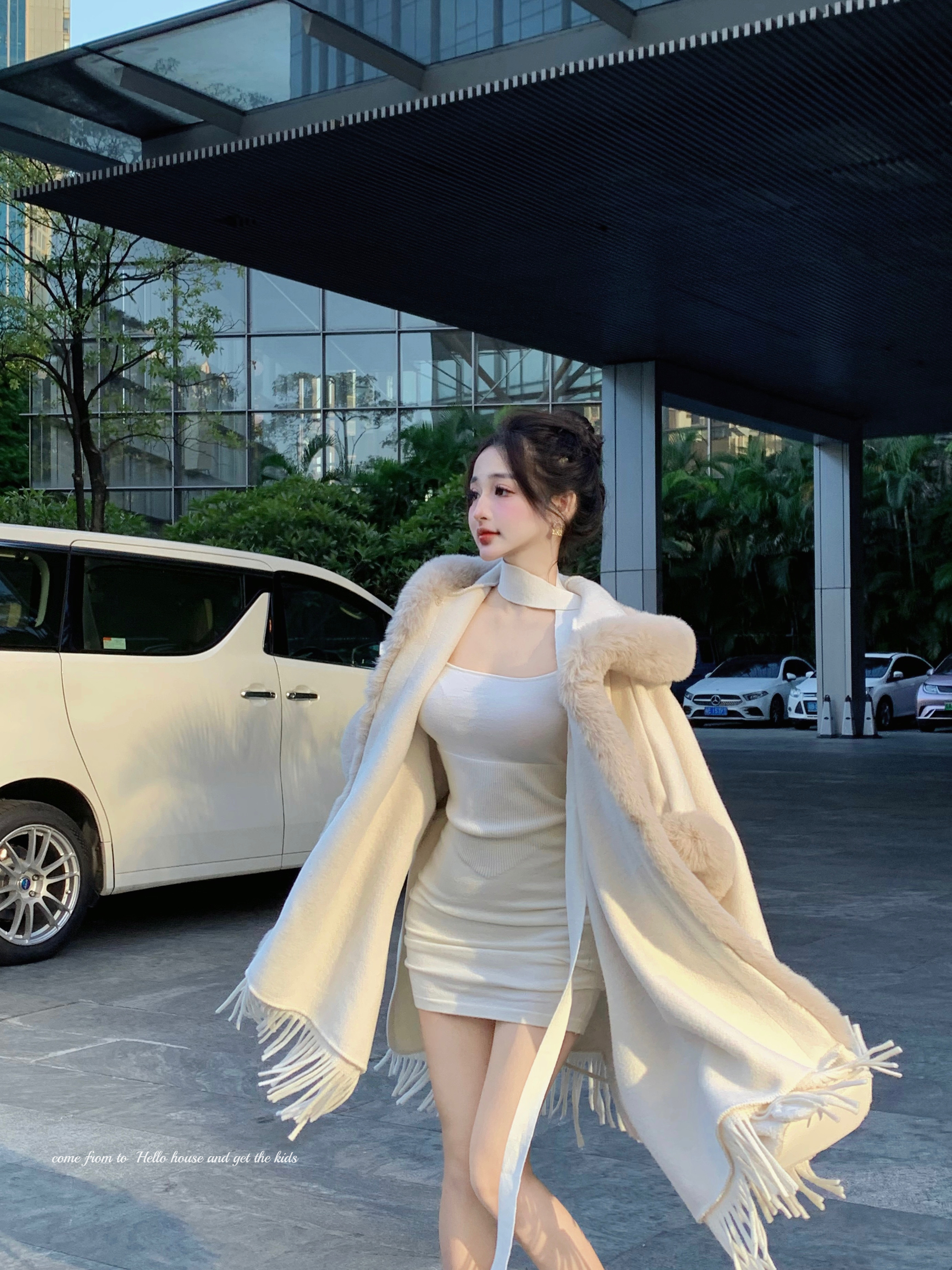 實拍~調香畢加索披肩毛領外套甜美氣質斗篷大衣連衣裙兩件套