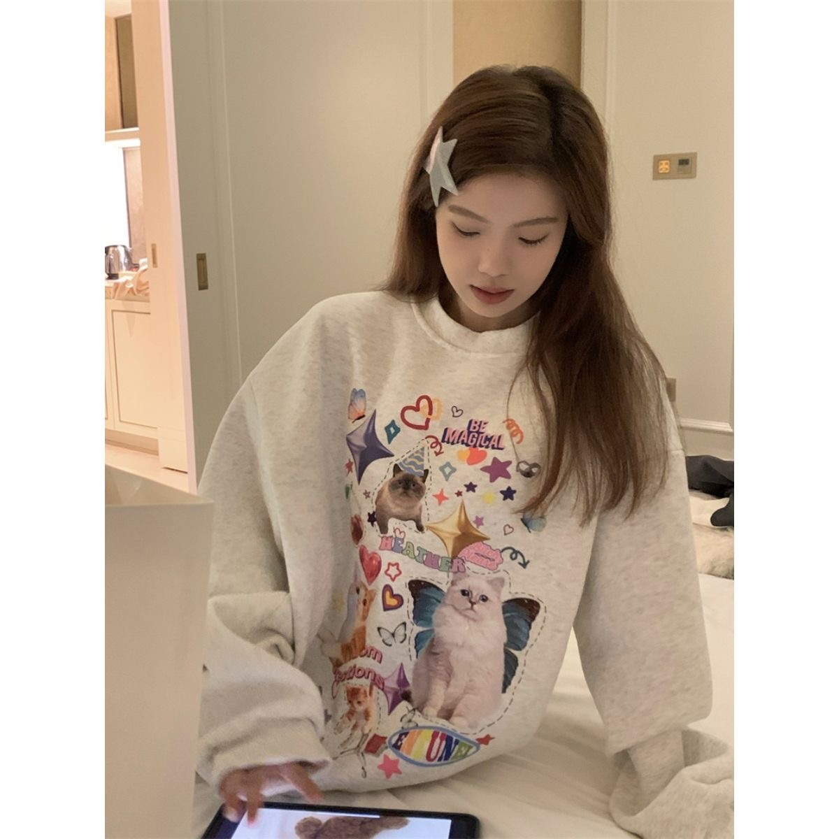 甜美風可愛小貓印花長袖套頭圓領衛衣女秋冬加絨寬鬆顯瘦百搭上衣