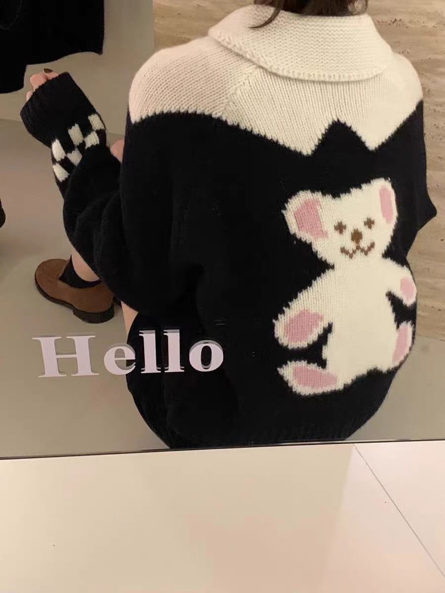 韓系翻領後背小熊刺繡針織開衫女秋冬季新款寬鬆甜美拉鏈毛衣外套