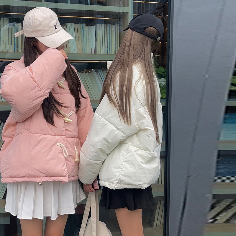 牛角扣2023冬季新款女短款羽絨棉服立領寬鬆小個子麵包服棉服外套