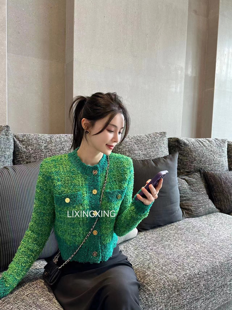 Li Xingxing's light and mature Xiaoxiangfeng autumn and winter clothing, temperament, fashion, vitality, short style, light luxury, socialite and energetic women's jacket