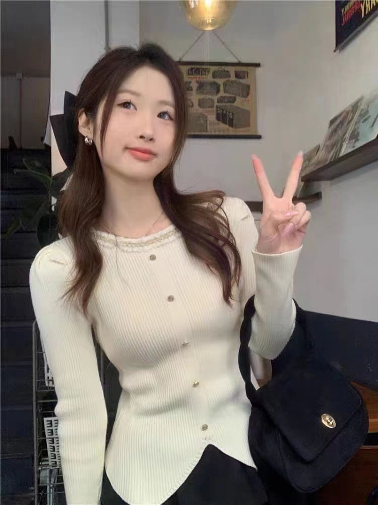 GS2023 new autumn and winter Korean style sweater for women French retro round neck lace puff sleeves unique and chic sweater