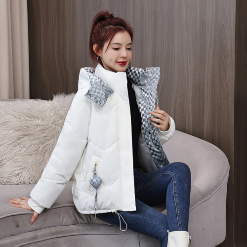 Short cotton-padded jacket for women in winter 2023 new student Korean version thickened fashionable oversize bread jacket trendy