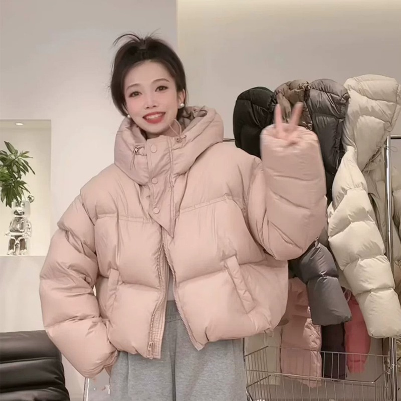 Short white duck down jacket for women 2023 new Korean style high waist thickened loose bread coat winter coat for small people