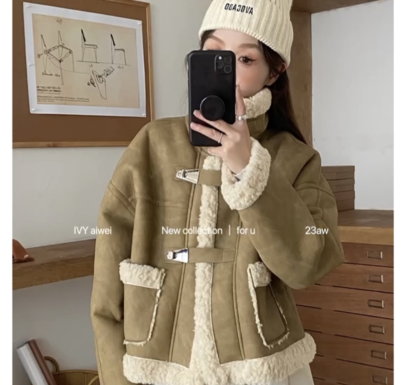 2023 winter new style retro long-sleeved imitation fur one-piece lamb wool short motorcycle thickened jacket for women