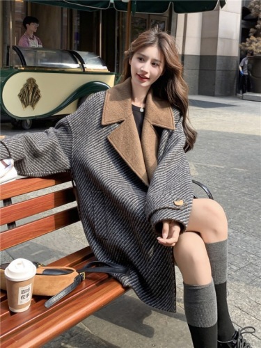 韩版条纹撞色毛呢外套女秋冬季2023新款小个子高级感加厚呢子大衣