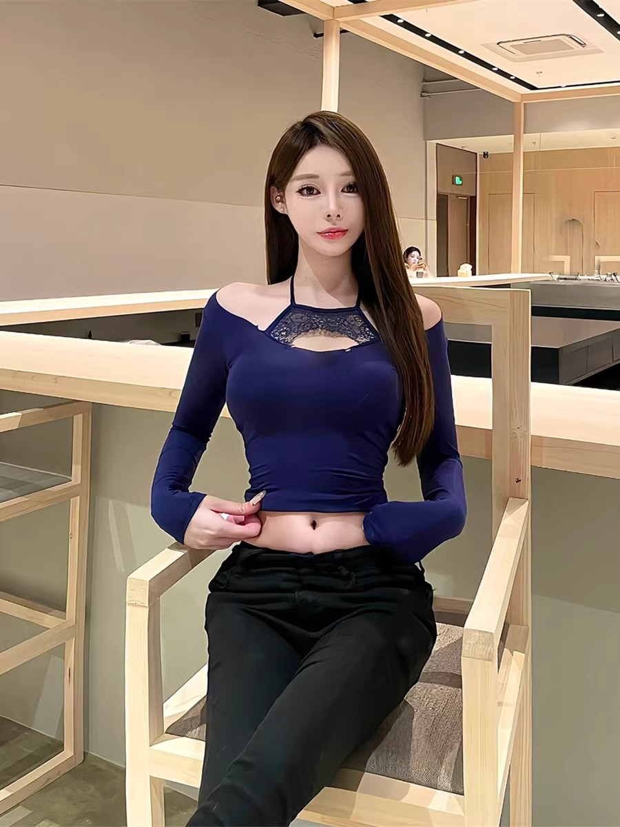 莫代爾 ins辣妹法式掛脖露肩蕾絲鏤空修身上衣女秋藏青色長袖T恤
