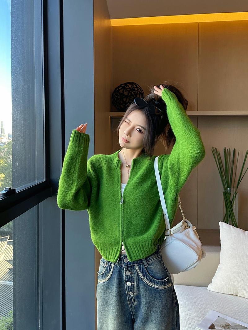 Yang Yishan solid color double zipper short knitted sweater jacket for women Korean style simple versatile loose and white