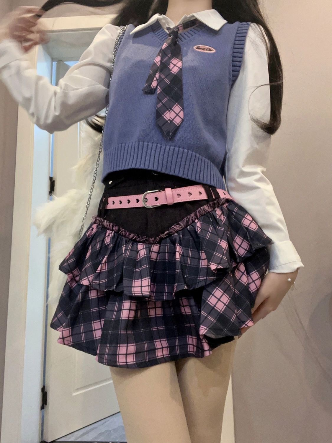 甜美學院風穿搭白襯衫外搭藍色馬甲格子蓬蓬半身裙Jk少女制服套裝