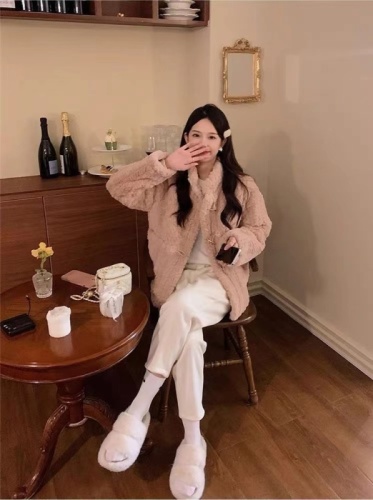 Xiaoxiangfeng pink sherpa coat for women in autumn and winter new style plus velvet and thickened fur all-in-one imitation rabbit fur coat