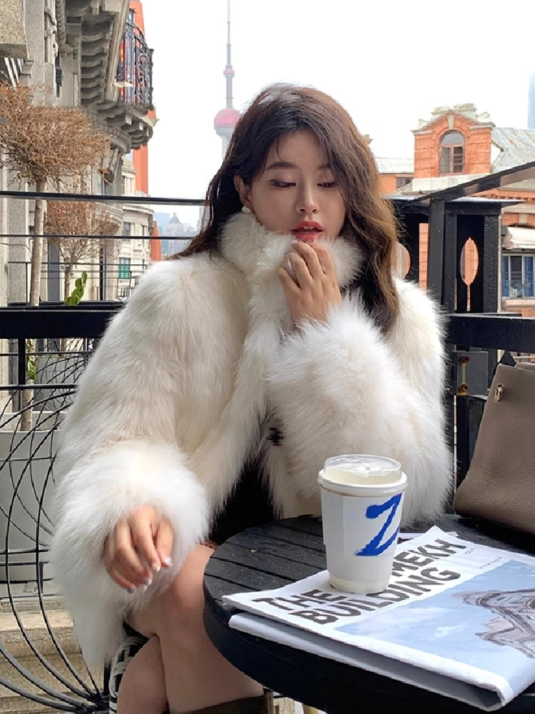 Korean style fashionable imitation fox fur young fur coat for women winter short V-neck net red fur coat to look slim