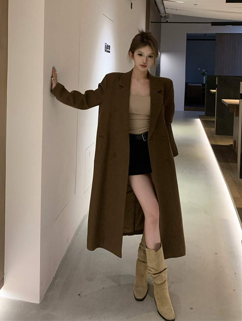 Real shot of autumn and winter retro woolen coat double-breasted brown slimming retro woolen coat for women