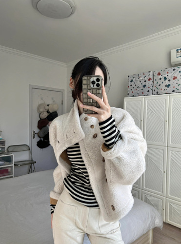 Real shot of grained velvet fur one-piece heavy-duty retro eco-friendly fur jacket