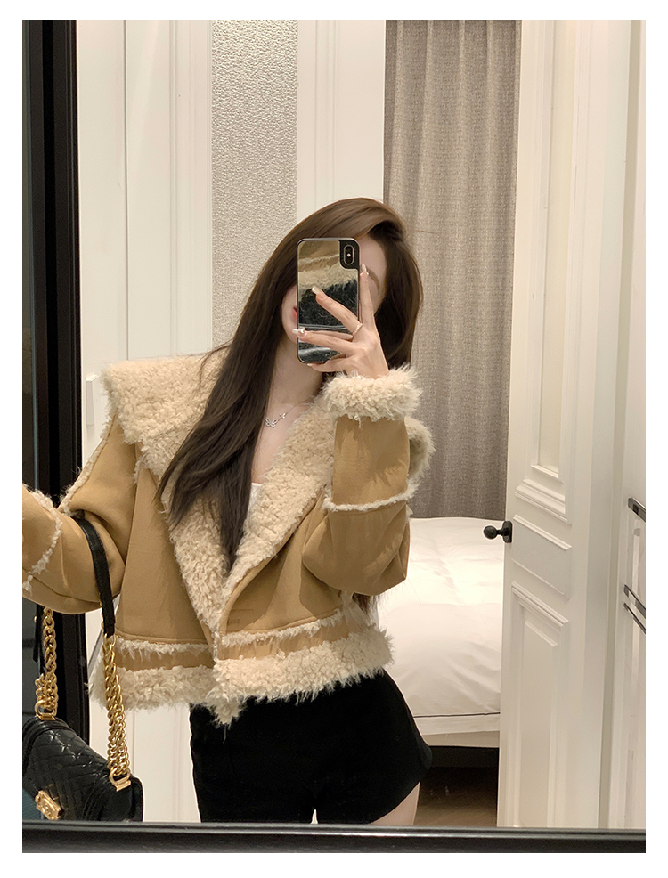 JustQin will launch the new Deluna fur one-piece lambswool suede women's jacket on November 10th