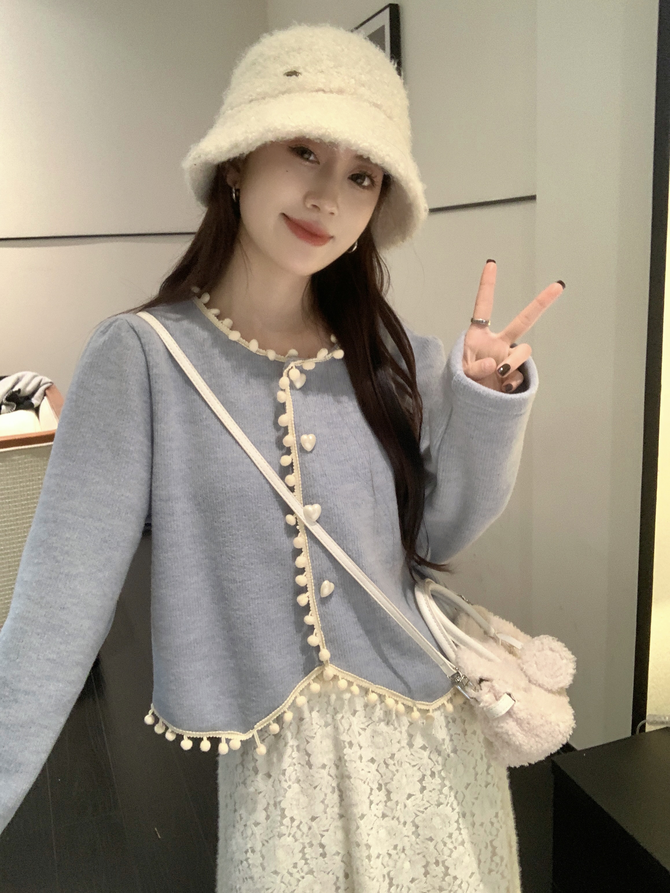 Actual shot of suit slim fit short love button cardigan top versatile round neck long sleeve fur ball shirt