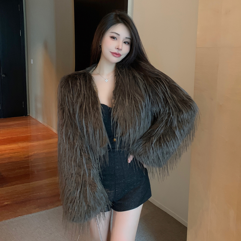 Actual shot of the new small imitation fox fur coat for women, short temperament, environmentally friendly plush tassel fur cardigan