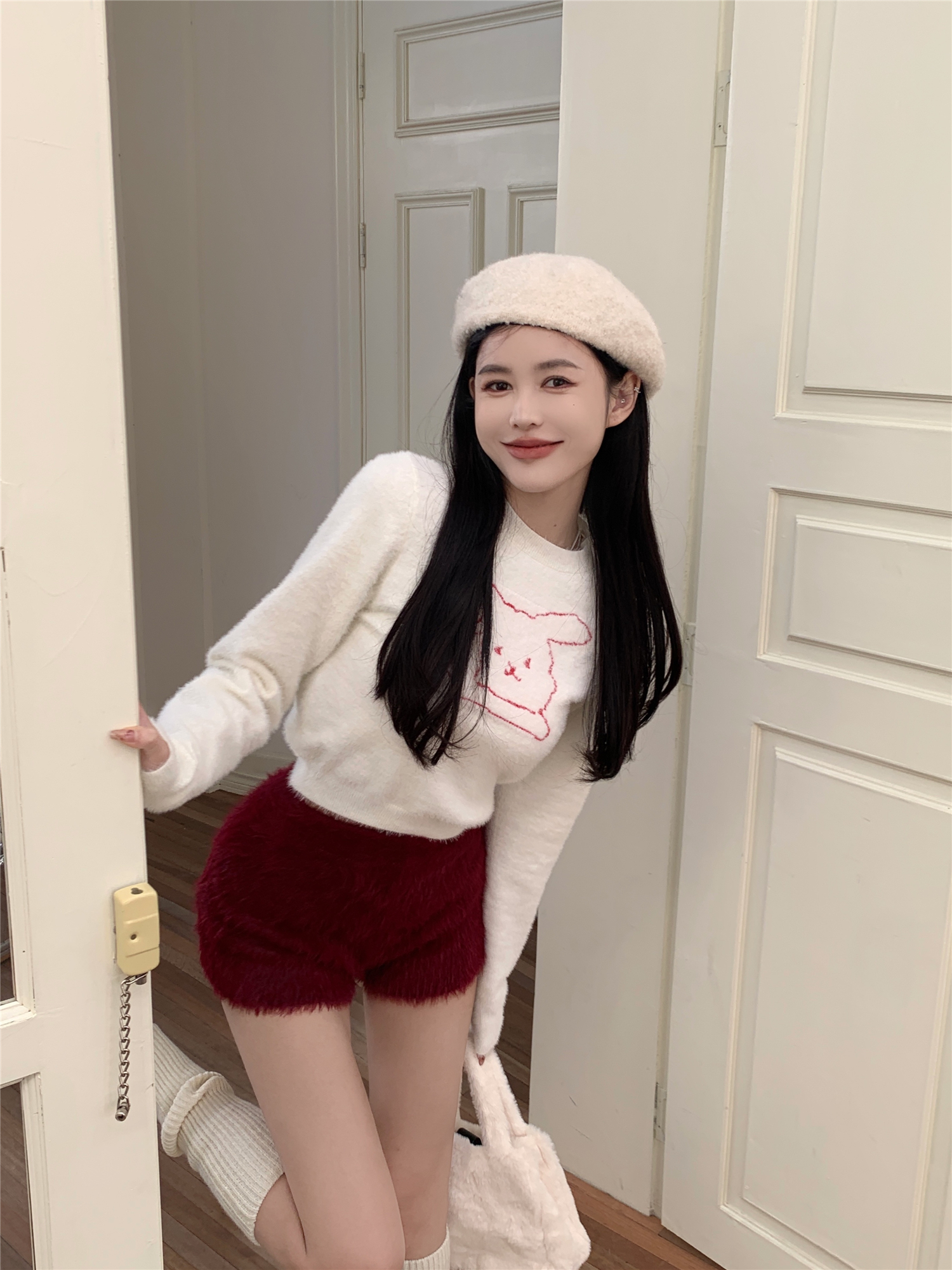Actual shot~The pattern has been changed/Imitation mink embroidered sweater for women, loose outer wear in winter, lazy rabbit knitted top