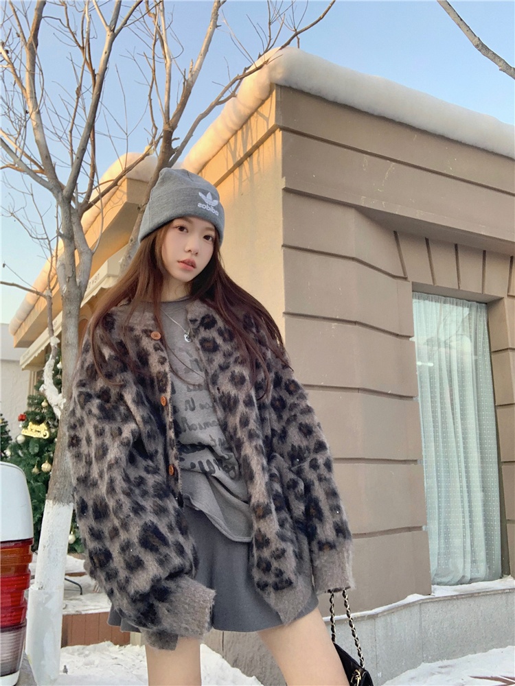 實拍~小豹紋秋冬保暖針織開衫慵懶風毛衣外套女